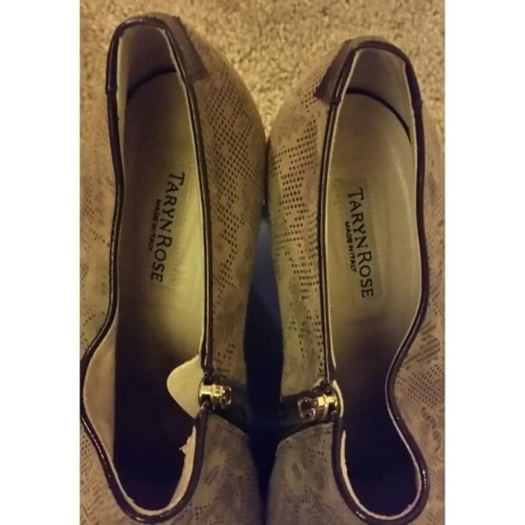 Taryn Rose Beige w/Brown Patten Leather Ankle Boots  NWOB SIZE 41.5 ~ 10.5 US - Picture 5 of 7